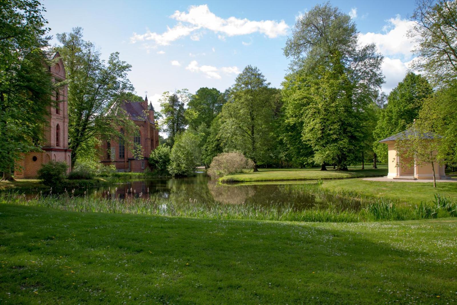 Hotel De Weimar Ludwigslust Kültér fotó